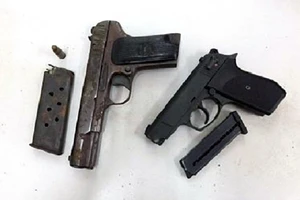 Bị truy tố vì nhặt được súng nhưng không giao nộp