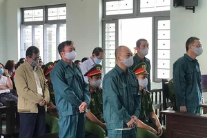 Tuyên án cựu chủ tịch, phó chủ tịch Phan Thiết 'dính' đất