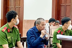 Giám đốc trộm tài sản của đối tác vì chậm tiến độ