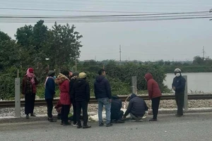 2 nữ cán bộ bệnh viện bị tàu hỏa tông tử vong khi băng qua đường sắt