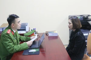 3 người mua bán rắn hổ chúa, gấu chó... bị khởi tố