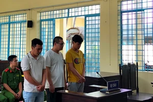 3 cựu cán bộ, chiến sĩ trại tạm giam ở Cần Thơ bị phạt tù vì lạm quyền