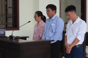 Vụ CDC Bình Phước: 2 chuyên viên nhận tiền của Việt Á được miễn hình phạt 