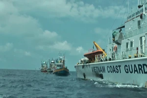 Cảnh sát biển xử lý ba tàu cá Thái Lan xâm phạm vùng biển Việt Nam