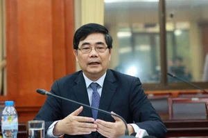 Bộ trưởng Cao Đức Phát xin lỗi người dân vì diễn đạt không hết ý