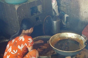 Sẽ 'bêu tên' cơ sở làm sạch lông vịt bằng nhựa thông