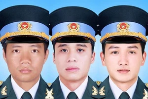 Truy thăng quân hàm cho 3 chiến sĩ trong vụ máy bay rơi