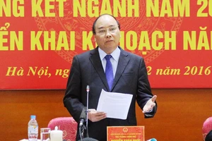 Thủ tướng: Làm cái gì cũng phải nghĩ đến người dân