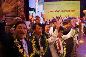 63 nông dân xuất sắc nhất năm 2017