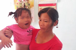 Cô giáo bị tố vỗ vai bé 3 tuổi đến méo miệng tạm nghỉ việc