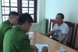 Khởi tố người gài mìn nhà anh ruột làm 3 người bị thương