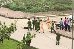 Bắt giam bị can dùng kéo đâm chết cô gái ở giữa đường