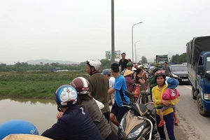 Cãi nhau trên cầu, người vợ bất ngờ nhảy sông Lèn tự tử 