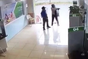 Thanh Hóa thông tin vụ trung úy công an nổ súng ở ngân hàng