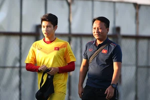 Trọng Hùng nói gì khi được thầy Park trao vị trí mới?