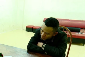 Bắt kẻ tấn công cảnh sát sau khi trộm cắp xe máy