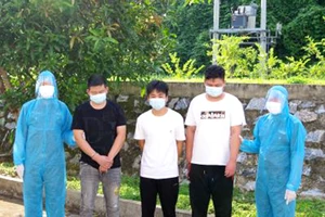 Bắt 3 người Trung Quốc nhập cảnh trái phép 