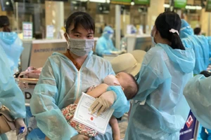 'Chuyến bay nghĩa tình' chở 191 công dân ở TP.HCM về quê Thanh Hóa