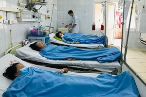 BV Thanh Hóa thông tin sức khỏe 10 người phản ứng nặng sau tiêm Vero Cell 