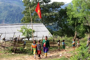 1 cán bộ xã ở Thanh Hóa bị bắt vì tham ô tiền hỗ trợ người nghèo