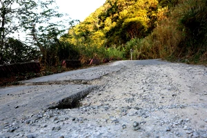 Tỉnh lộ 521B lên Cao Sơn, Thanh Hóa xuống cấp nghiêm trọng