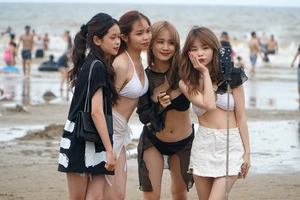 Thanh Hóa, Ninh Bình thu hút 1,5 triệu lượt khách du lịch dịp lễ