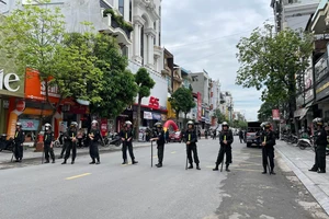 Hàng chục cảnh sát bao vây khu vực nhà trùm giang hồ xứ Thanh