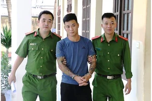 Tạm giữ thanh niên bắn người trong đám giỗ ở Sầm Sơn