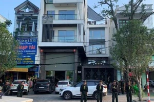 Khám xét khẩn cấp nhà riêng của 'Mạnh gỗ'