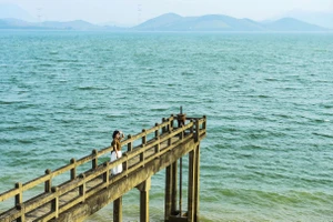 Ngắm vẻ đẹp hoang sơ, kỳ vĩ Hồ Yên Mỹ ở Thanh Hóa còn 'say ngủ'