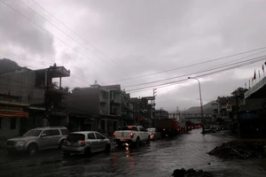 Quảng Ninh di dời dân đề phòng mưa lũ 