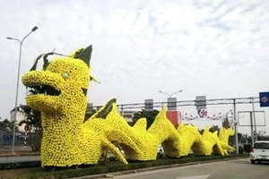 Thực hư con rồng 60 tỉ trang trí đường phố Hải Phòng