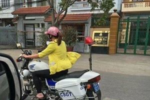 Ngạc nhiên cô gái đi dép lê lái xe đặc chủng CSGT