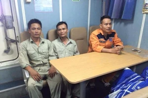 Tàu hàng va chạm tàu cá, 2 thuyền viên mất tích