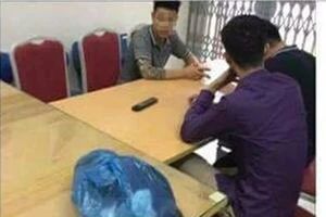 Cô gái tố bị hiếp dâm trong nhà vệ sinh