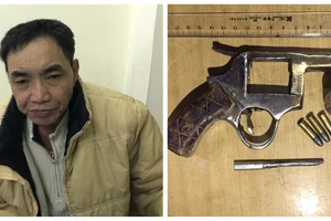 Thủ súng để 'lấy số' với bạn hàng ma túy