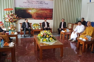 UB Trung ương MTTQ Việt Nam chúc mừng lễ Phục sinh