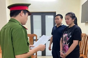 Nguyễn Thị Thành Thuý vừa bị lực lượng công an Quảng Bình bắt giữ. Ảnh: TRẦN TUẤN