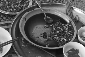 7 người ở Quảng Bình ngộ độc, nghi ăn tiết canh bò