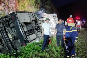 Tai nạn trên cao tốc La Sơn – Túy Loan khiến 1 người chết, 15 người bị thương