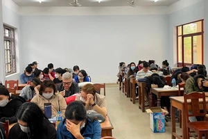 250 cảnh sát đột kích 9 điểm cho vay lãi nặng, ghép hình ảnh đe dọa người vay