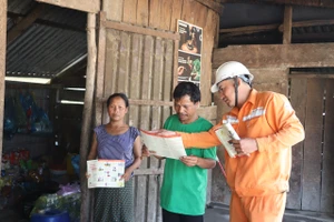 Đưa điện lưới quốc gia về 2 xã biên giới đặc biệt khó khăn ở Quảng Bình