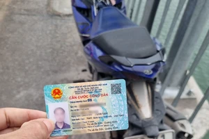 Chơi chứng khoán thua lỗ, người đàn ông nhảy sông tự tử