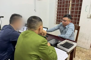 Công an thông báo tìm bị hại của phó tổng biên tập ‘dỏm’