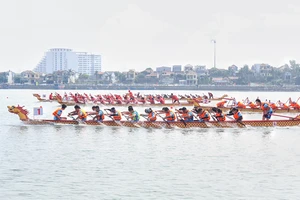  Giải đua thuyền truyền thống vô địch quốc gia tại Quảng Bình