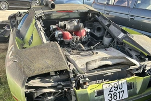 Quảng Bình thông tin lý do tiêu hủy 2 ô tô Lamborghini và Mercedes-Benz AMG G63