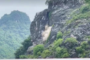 Đặt mìn nổ khối đá vôi 300 tấn đang nứt toác ở Phong Nha-Kẻ Bàng