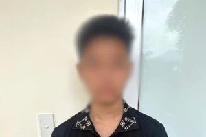 Thanh niên 17 tuổi có hơn 3 tỉ đồng bị bắt vì bán vé máy bay 'ảo'