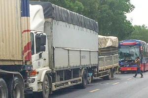 Tai nạn liên hoàn ở Quảng Bình, nhiều hành khách hú vía