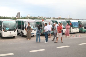 Xe điện du lịch 'đứng bánh', Quảng Trị tìm cách gỡ khó